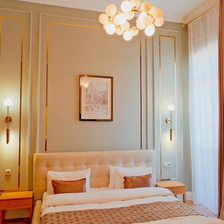 Atb Grand Hotel Atyraū Extérieur photo