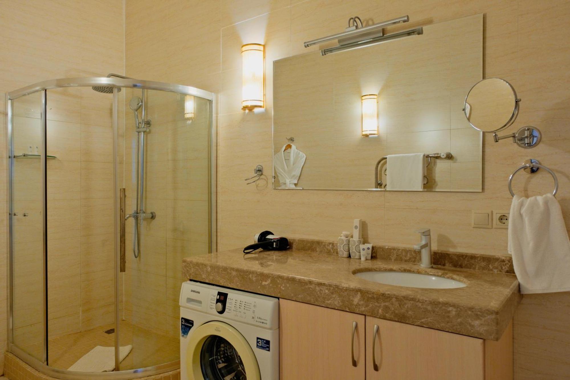 Atb Grand Hotel Atyraū Chambre photo