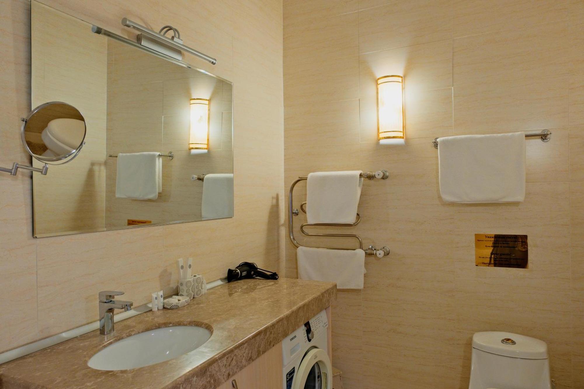 Atb Grand Hotel Atyraū Chambre photo