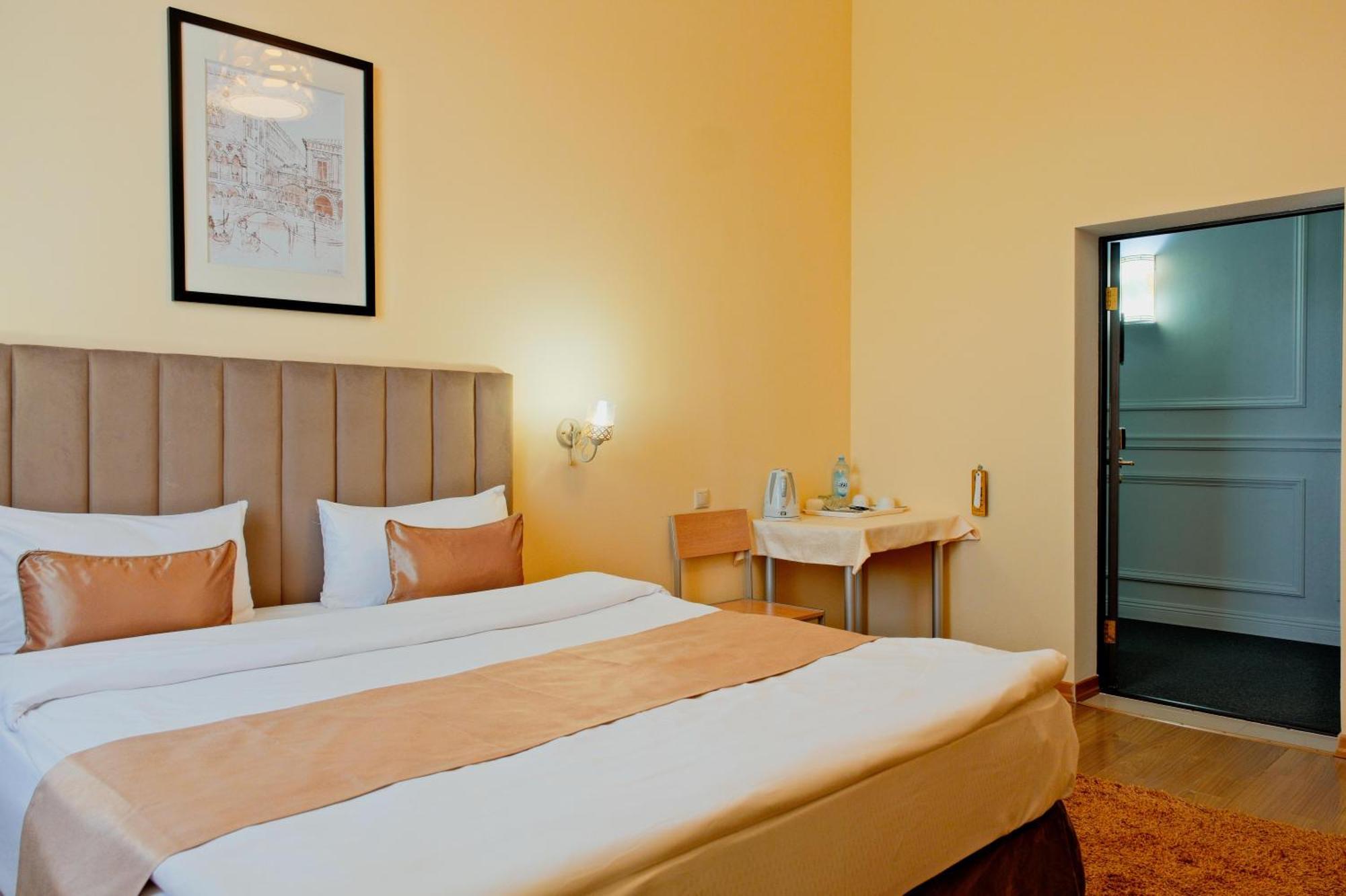 Atb Grand Hotel Atyraū Chambre photo