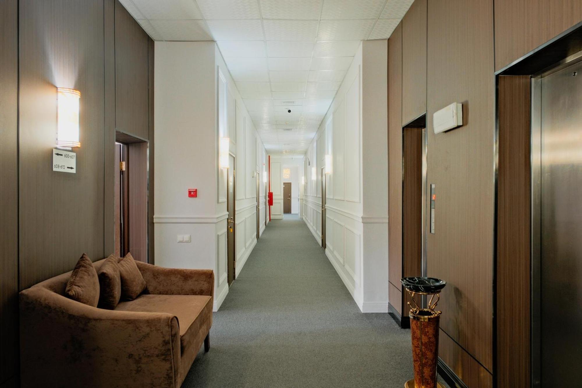 Atb Grand Hotel Atyraū Extérieur photo