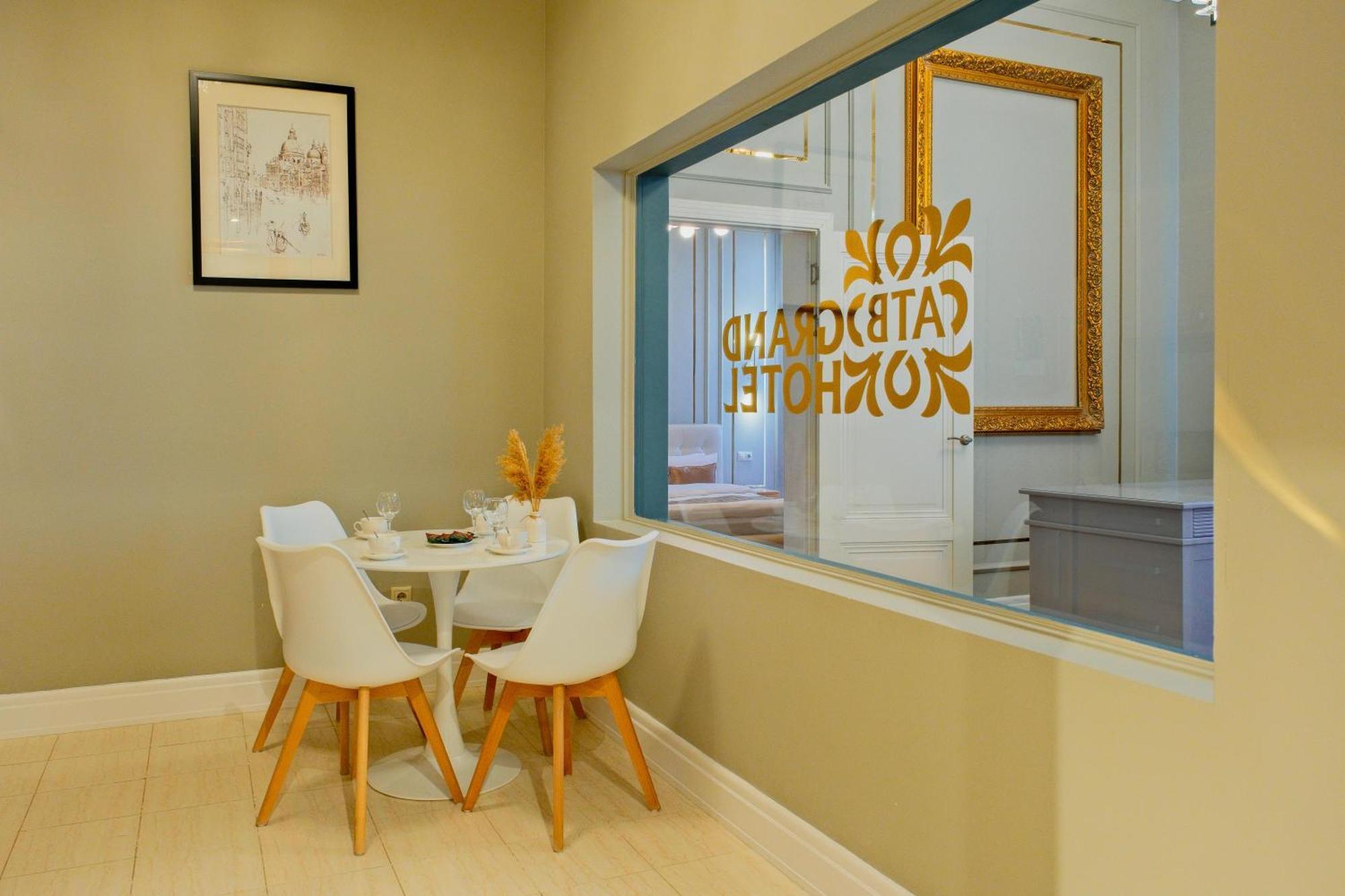 Atb Grand Hotel Atyraū Chambre photo