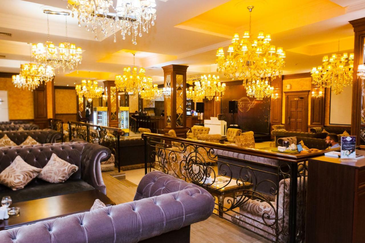 Atb Grand Hotel Atyraū Extérieur photo